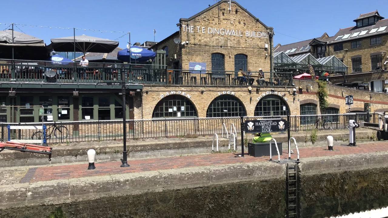 Hampstead Road Lock